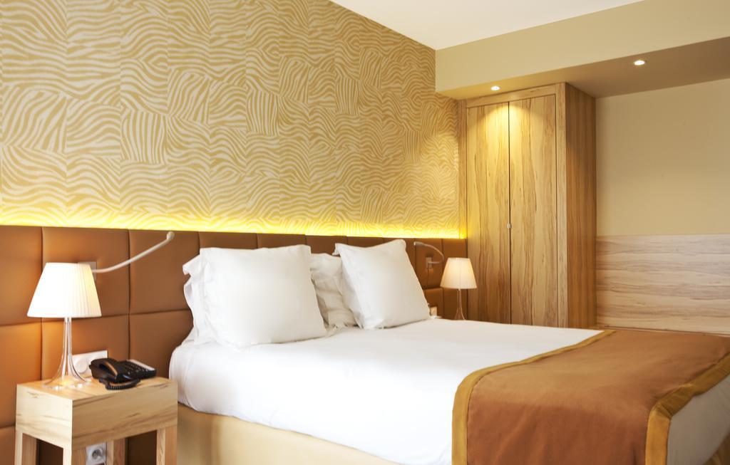 Golden Tulip Avignon Le Paradou Exterior foto
